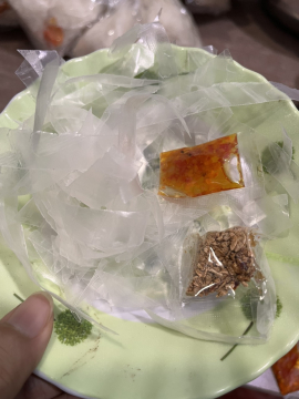 Bánh tráng xâu sợi khô muối sa tế xâu 12 bịch