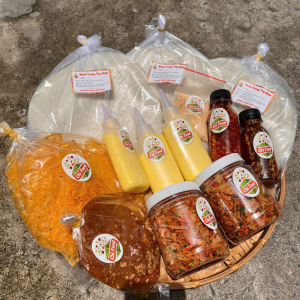 Combo SIÊU TOPPING Bánh tráng bơ muối tôm hành phi ớt rim sốt tắc muối nhuyễn tặng 2 bịch trộn